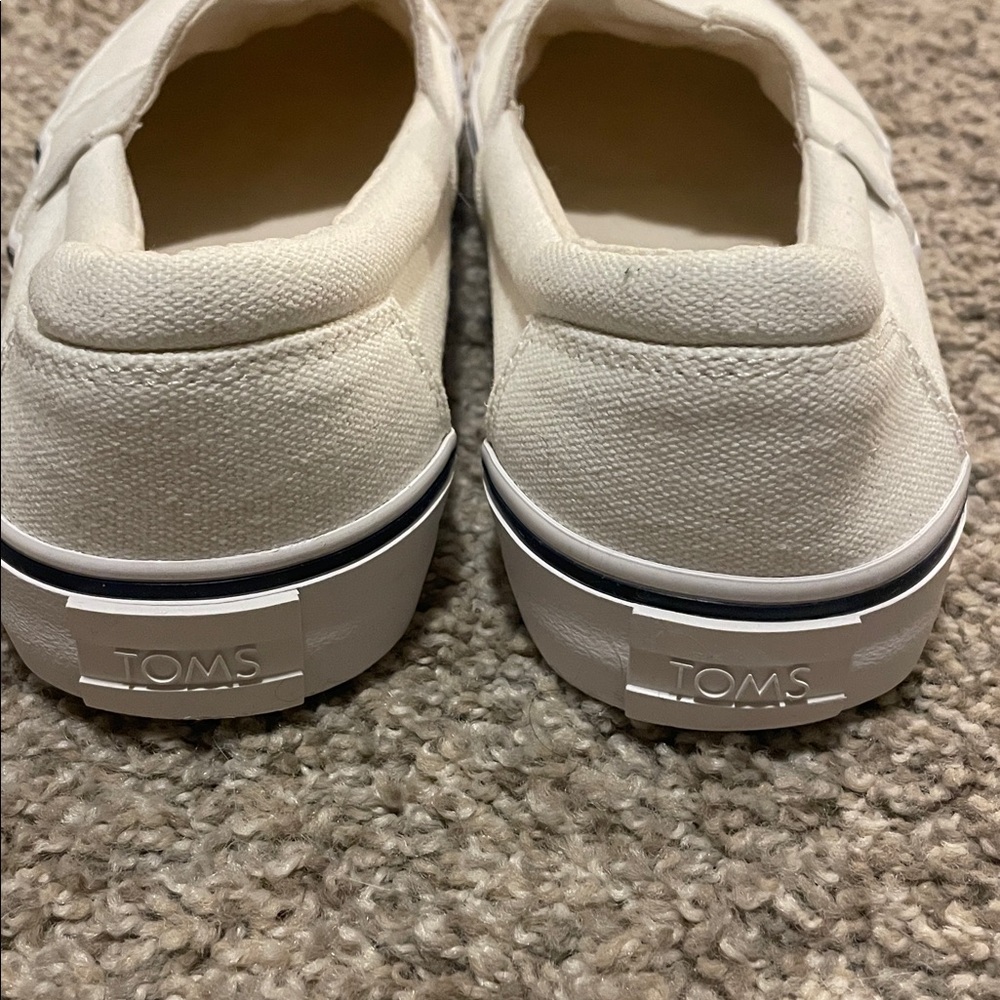 Toms Fenix slip on sneaker in white size 8 - Picture 5 of 7